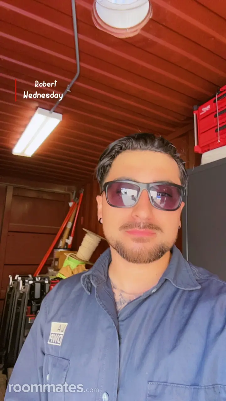 Profile photo 7 of 7