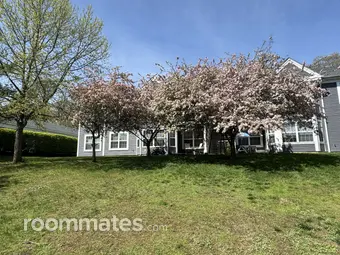 Room for rent in East Haven, CT $1000, house