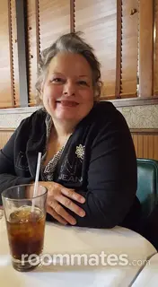 Roommate looking Orting, WA, $1000