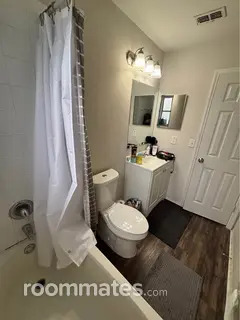 Room for rent in Orlando, FL $900, house