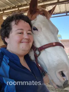 Roommate looking Anaheim, CA, $1300