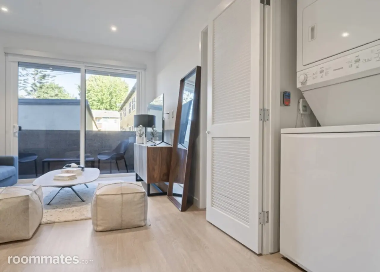 Profile photo 4 of 9