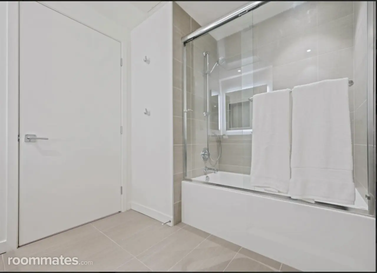 Profile photo 7 of 9