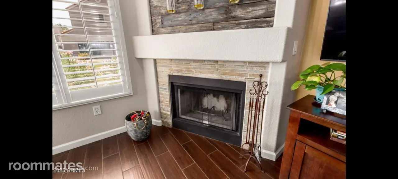 Profile photo 5 of 8