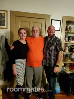 Roommate looking Fitchburg, MA, $800