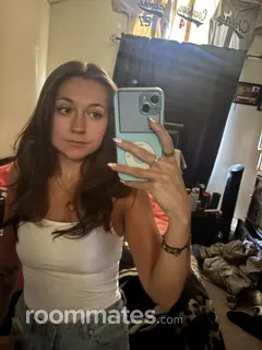 Roommate looking Orange, CA, $1700