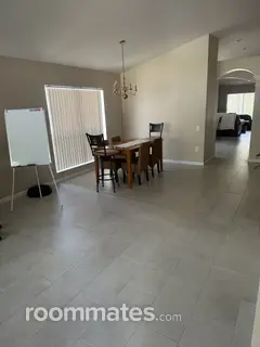 Room for rent in Wesley Chapel, FL $950, house