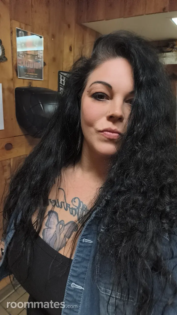 Profile photo 4 of 4