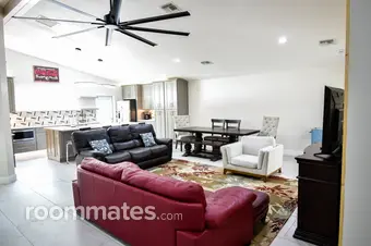 Room for rent in Orlando, FL $1200, house