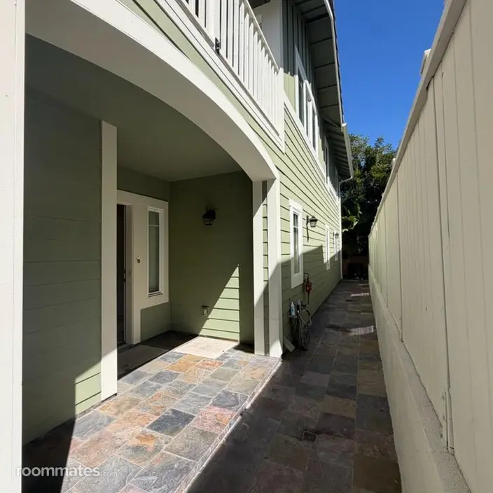 Room for rent in Redondo Beach, CA $1100, house
