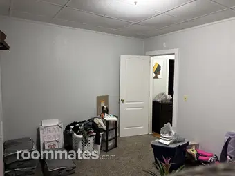 Room for rent in Hopewell, VA $1000, house