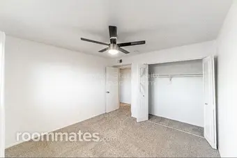 Room for rent in Glendale, AZ $600, townhouse
