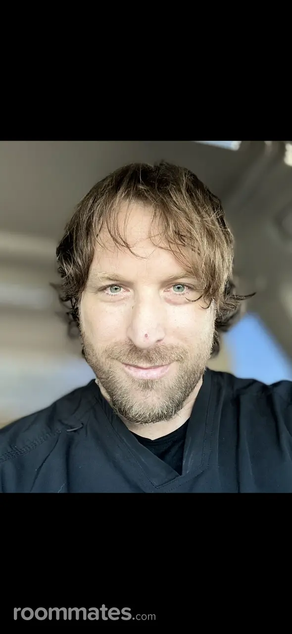 Profile photo 17 of 17