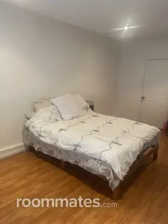 Room for rent in Granada Hills, CA $1500, house