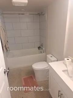 Room for rent in Cincinnati, OH $750, house