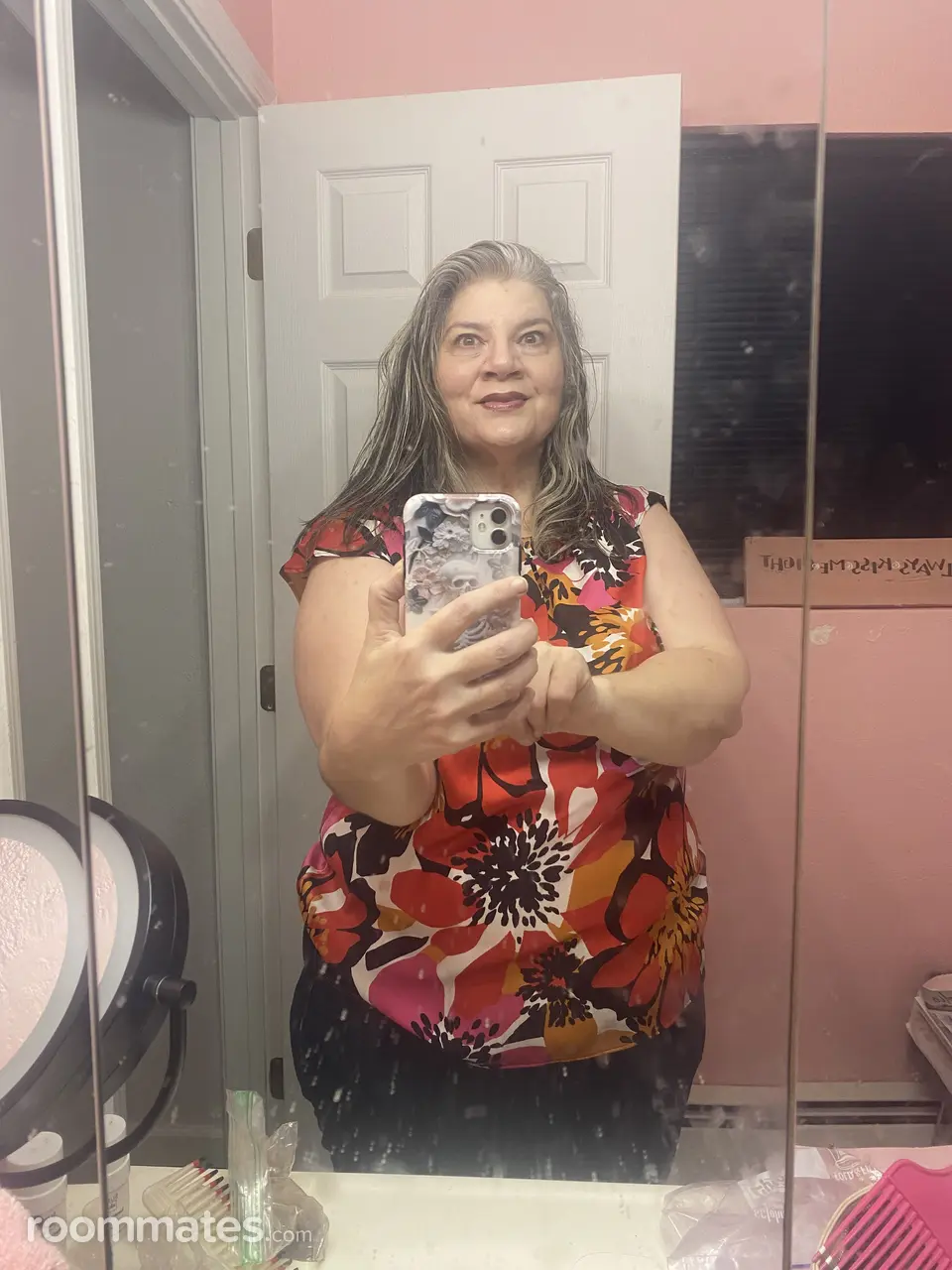 Profile photo 9 of 9