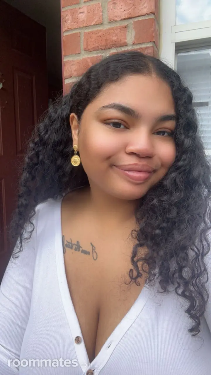 Profile photo 2 of 4