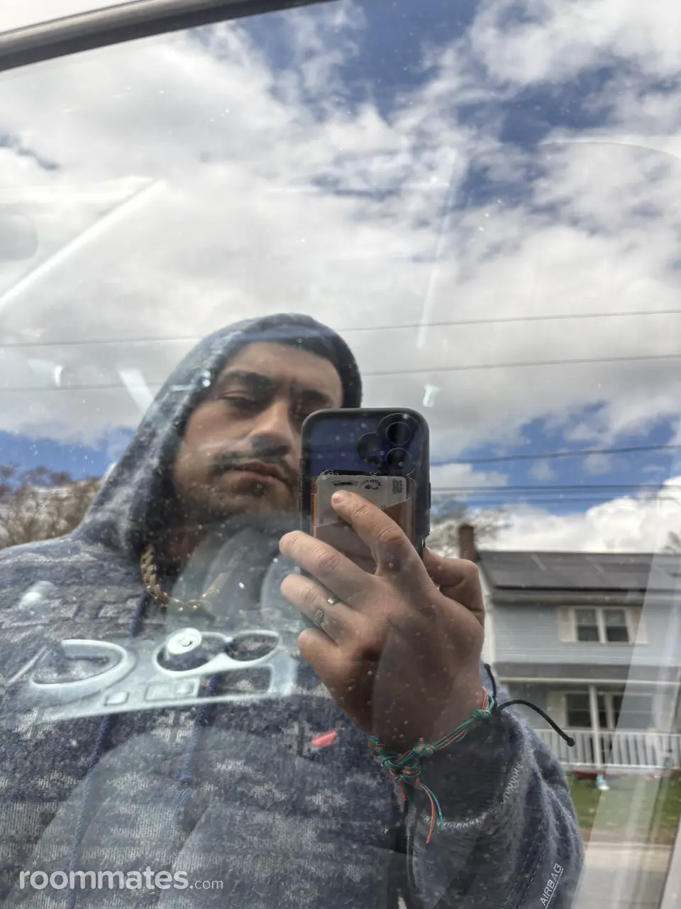 Profile photo 7 of 17