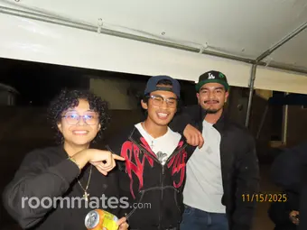 Roommate looking Los Angeles, CA, $900