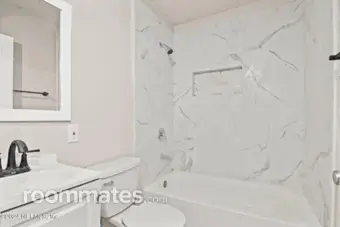 Room for rent in Jacksonville, FL $850, house