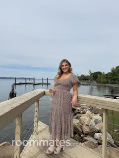Roommate looking Smithtown, NY, $1300
