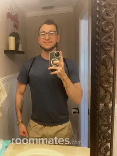 Roommate looking Orlando, FL, $800