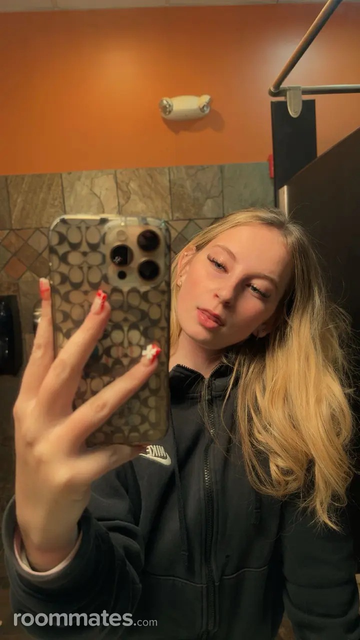Profile photo 5 of 5