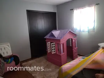 Room for rent in Akron, OH $650, house