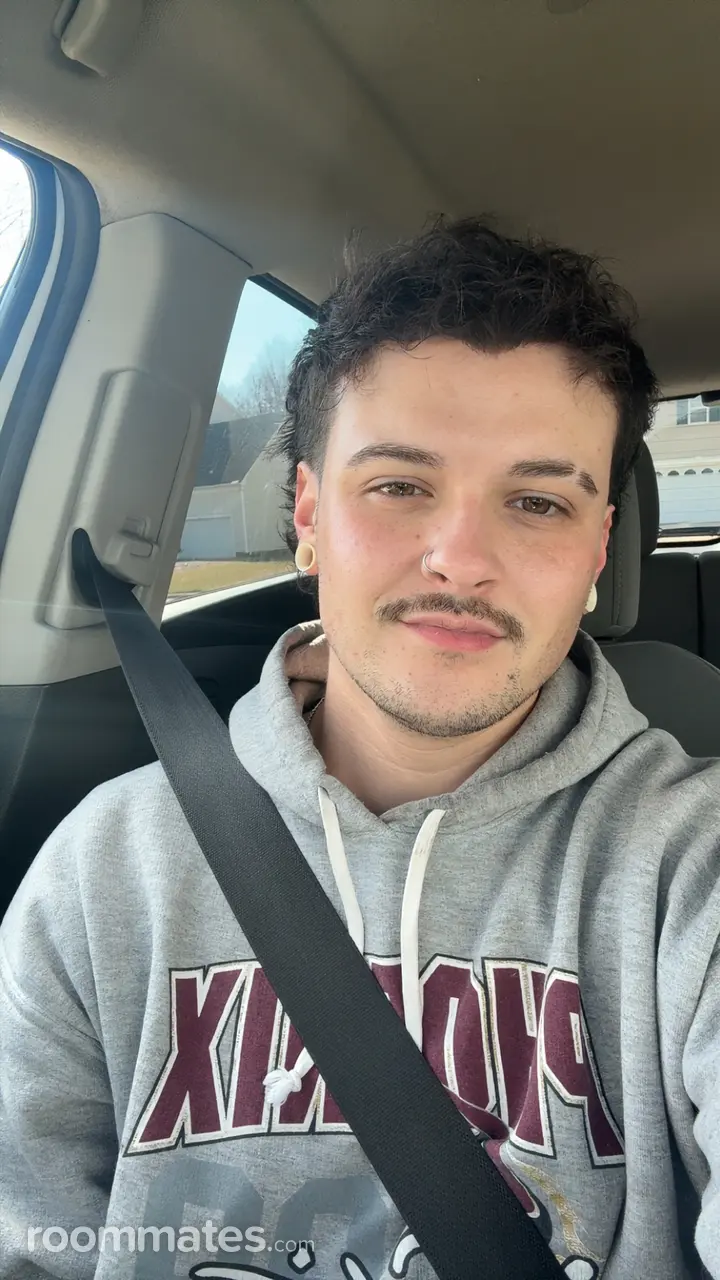 Profile photo 4 of 6