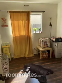 Room for rent in Simi Valley, CA $700, house