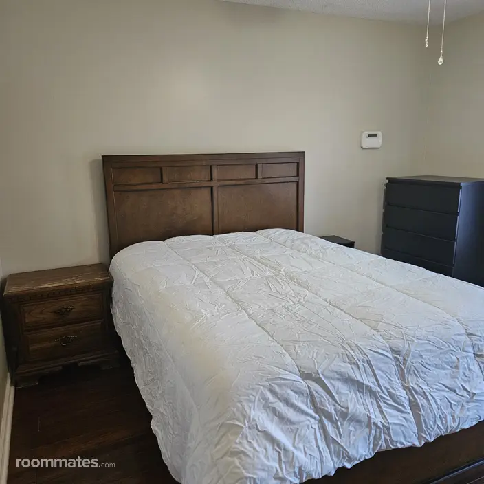 Room for rent in Durham, NC $950, house