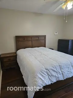 Room for rent in Durham, NC $875, house