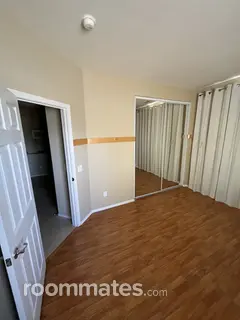Room for rent in Palmdale, CA $1500, house