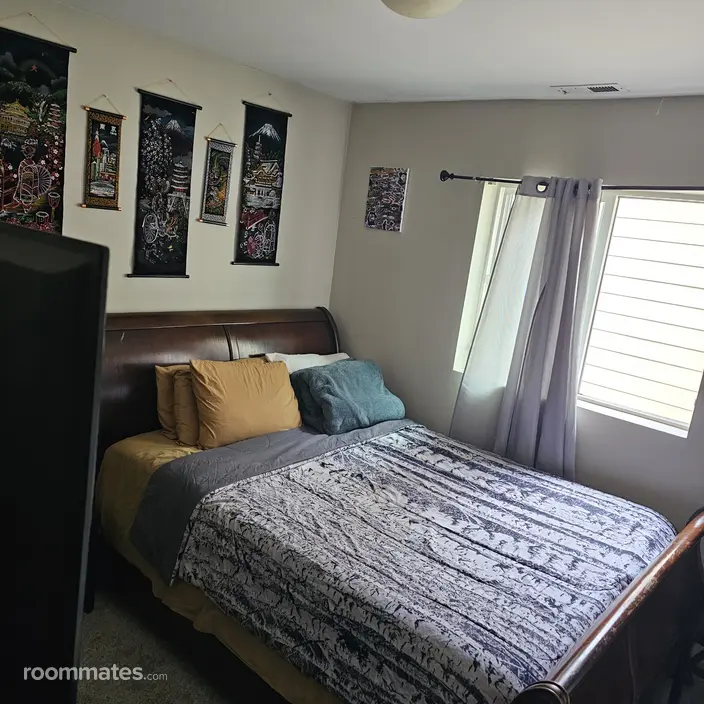 Room for rent in Fife, WA $850, house