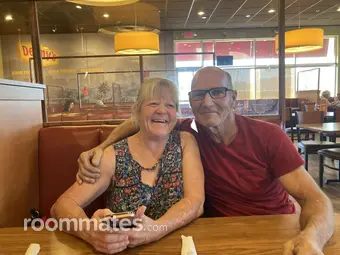 Roommate looking Mesa, AZ, $900