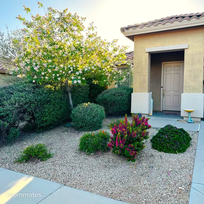 Room for rent in Phoenix, AZ $900, house