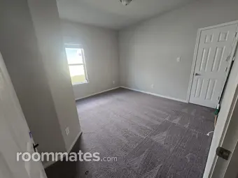 Room for rent in Magnolia, TX $2300, house