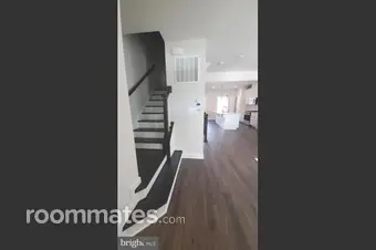 Room for rent in Fredericksburg, VA $1300, townhouse