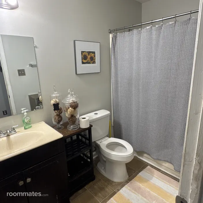Room for rent in Riverdale, GA $900, house