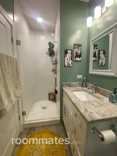 Room for rent in Chicago, IL $2100, apartment