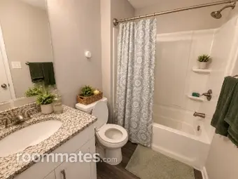 Room for rent in Hampton, VA $900, townhouse