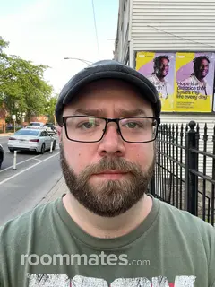 Roommate looking Chicago, IL, $1000