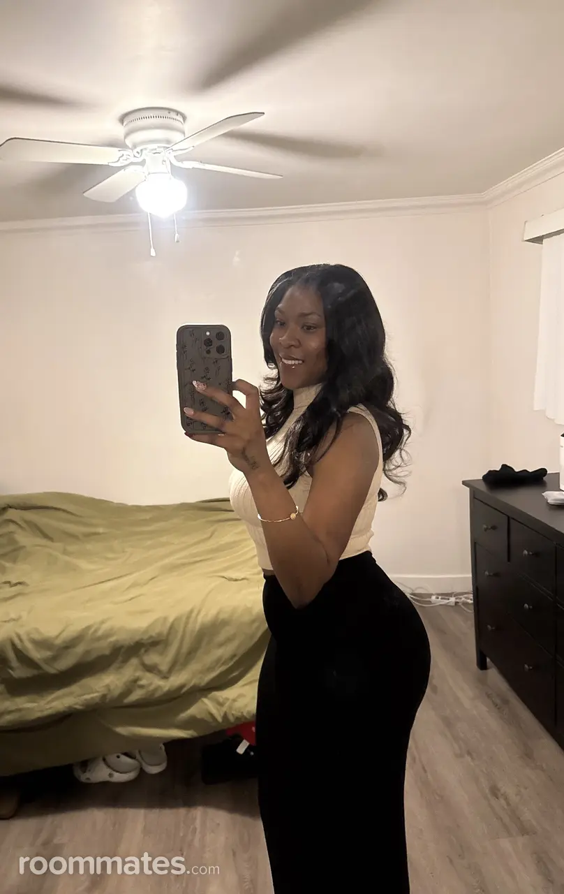 Profile photo 3 of 11