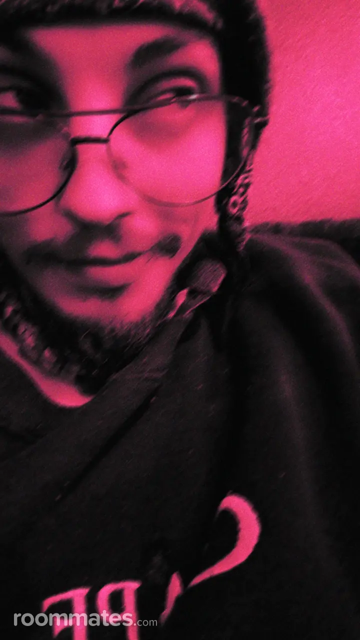 Profile photo 6 of 6