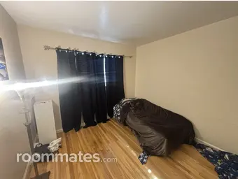 Room for rent in Sacramento, CA $950, house