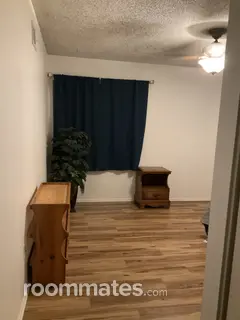 Room for rent in Corona, CA $1000, house