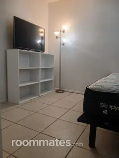 Room for rent in Port St. Lucie, FL $850, house