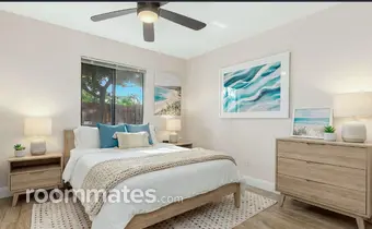 Room for rent in Boynton Beach, FL $1600, house