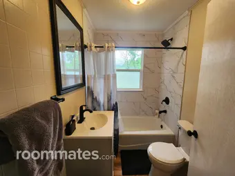Room for rent in Greeneville, TN $900, house