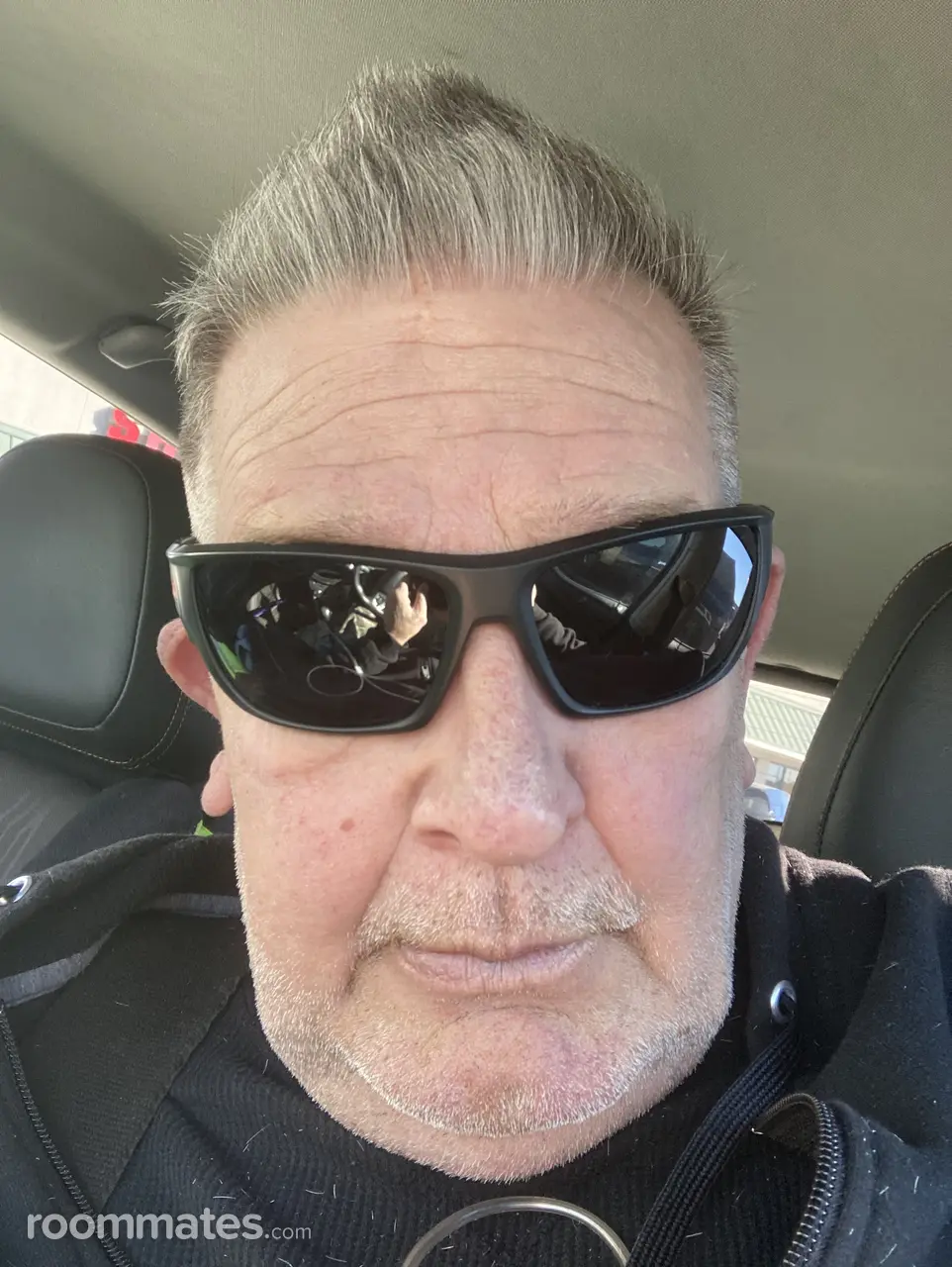 Profile photo 4 of 4